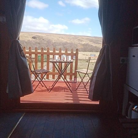 Wee Hoose Glamping 3 Hotel Kinbrace Kültér fotó